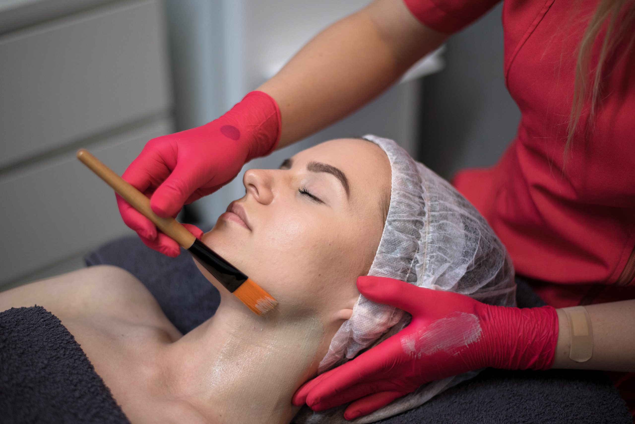 Red dots after shaving – how to deal with them and where do they come from?