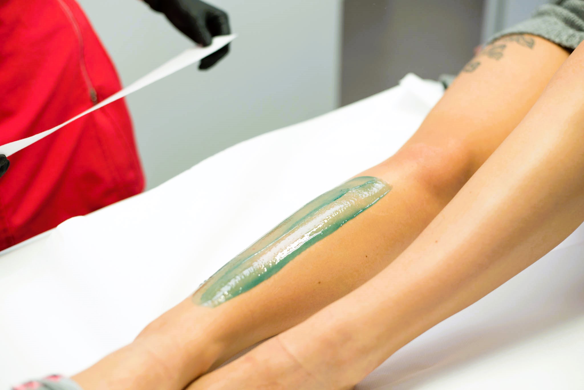 Why should you depilate your legs before vacation?