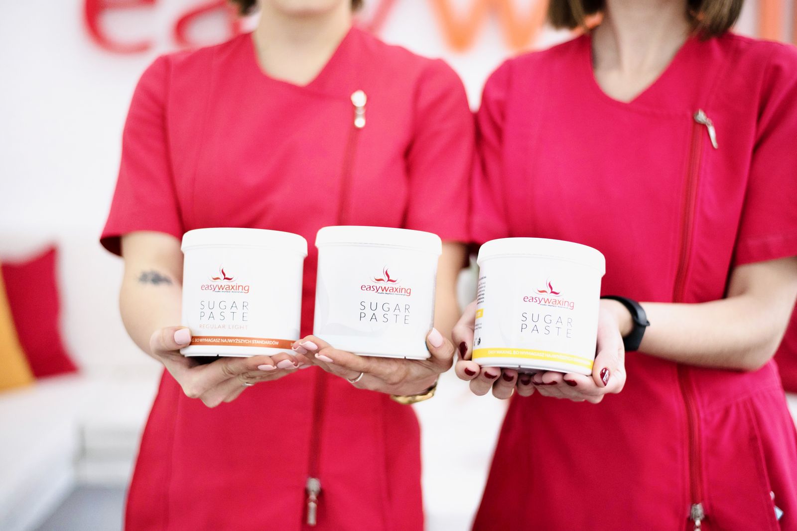 Depilacja bikini cena tanio – od czego zależy i promocje w Easy Waxing