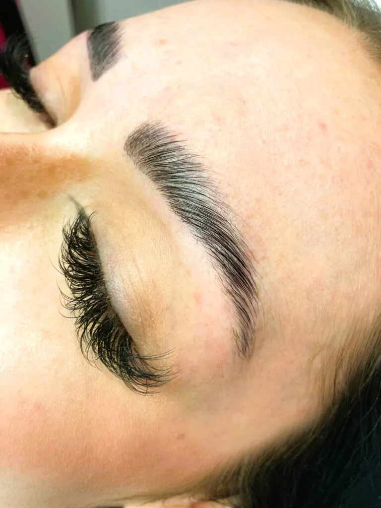 laminacja brwi Warszawa - efekt zabiegu