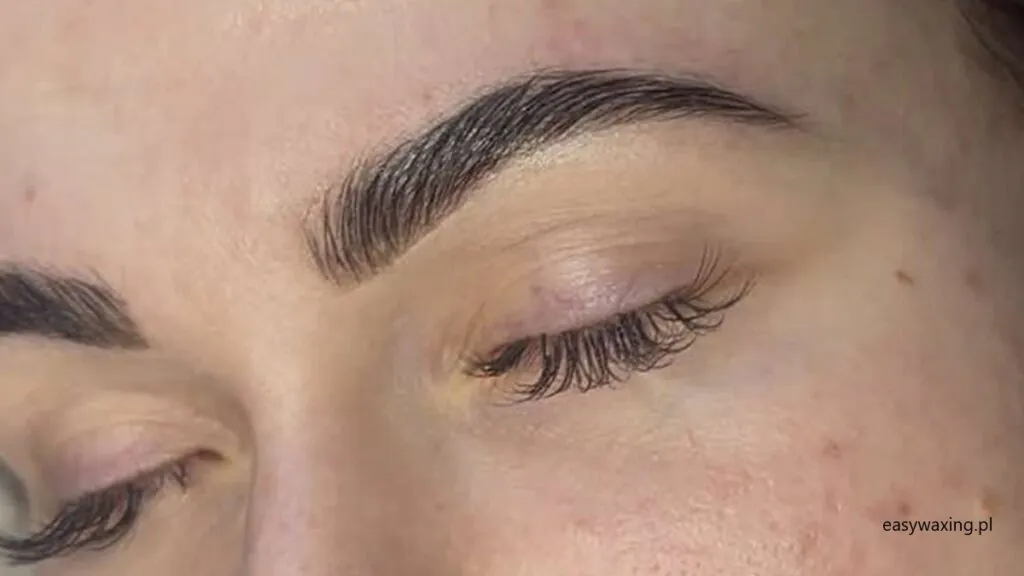 Eyebrow Lamination with Tint – What Is It and How Does It Work?